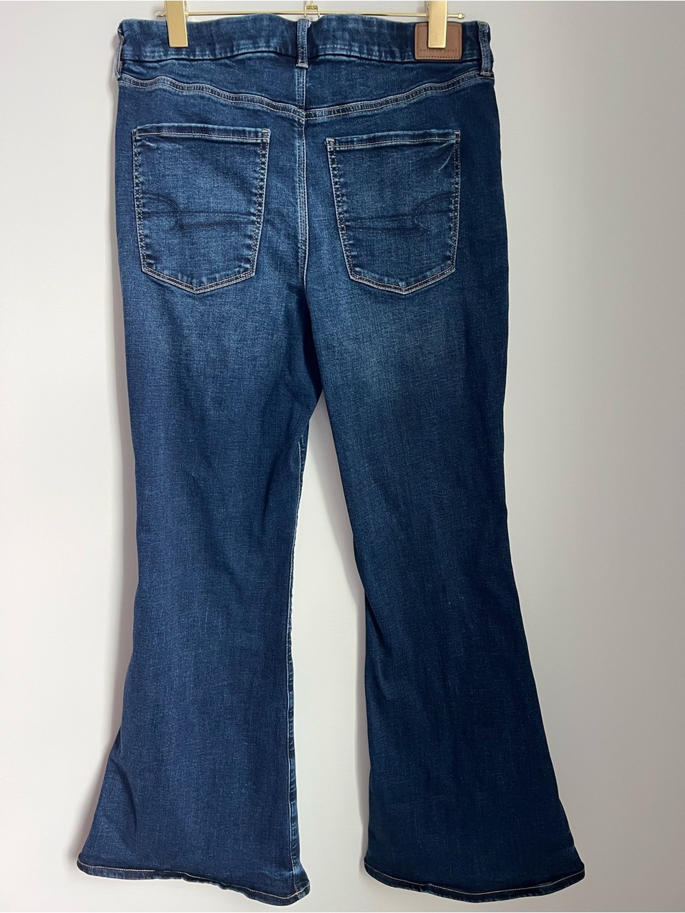 American Eagle | Next Level Stretch Curvy Super High-Rise Flare Dark Wash Sz 14 - Picture 5 of 13